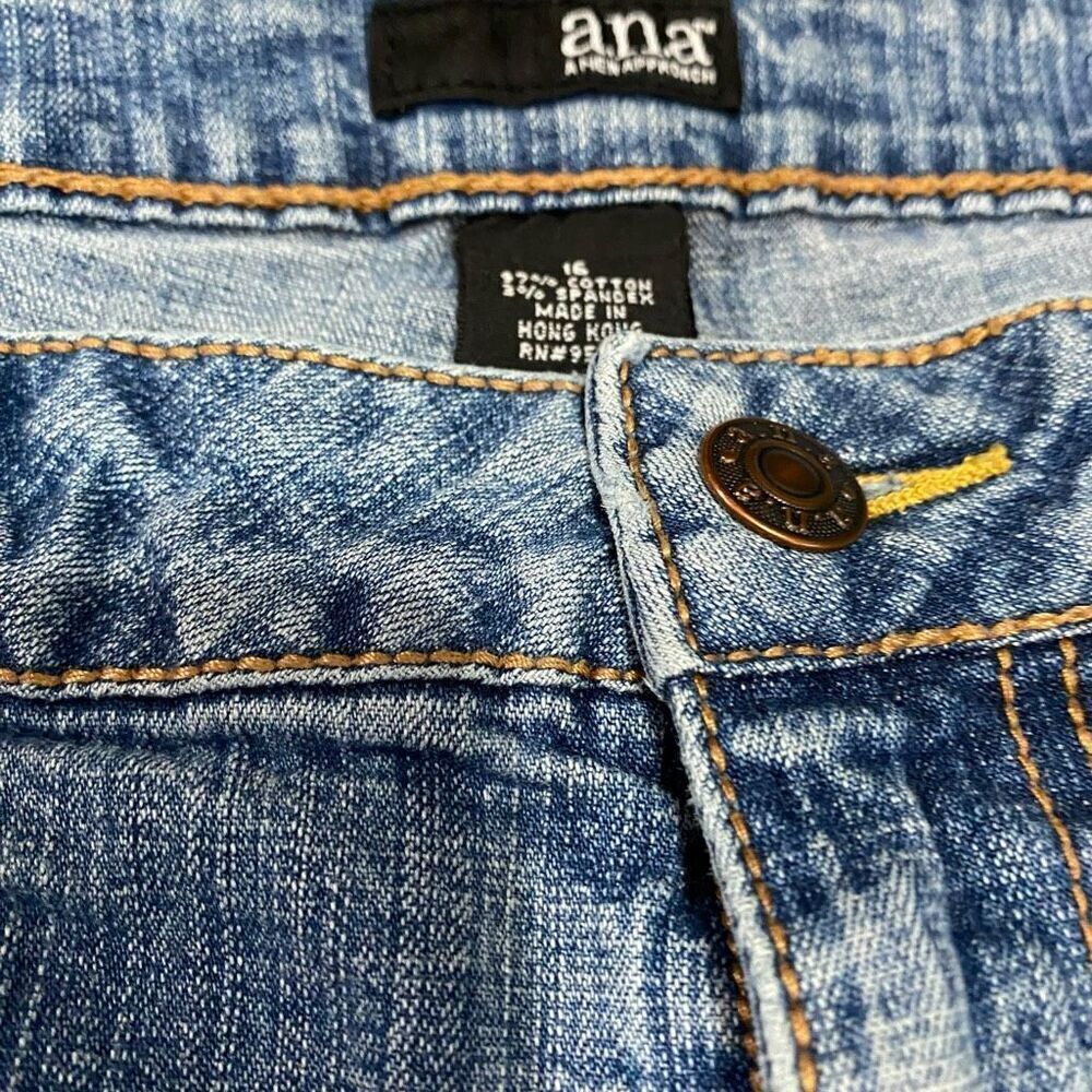 a.n.a. A New Approach Wide Leg Flare Blue Jeans Size 16 - Picture 5 of 11